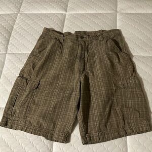 Wrangler plaid men’s shorts size 34